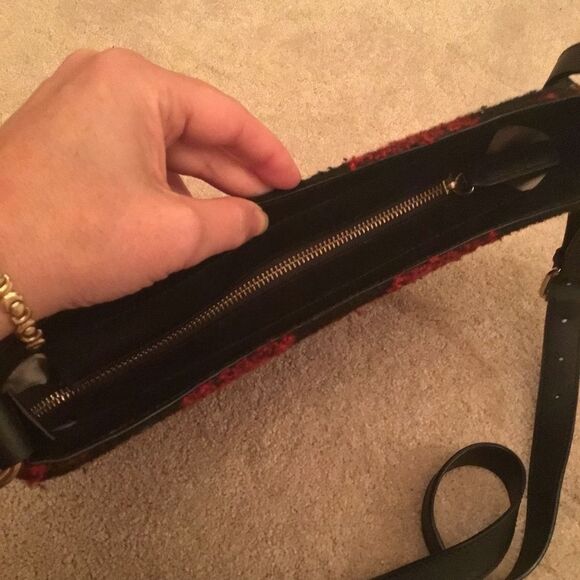 Talbots Wool Blend Red/Black Buffalo Plaid Crossbody Leather Trim Bag - Picture 5 of 8